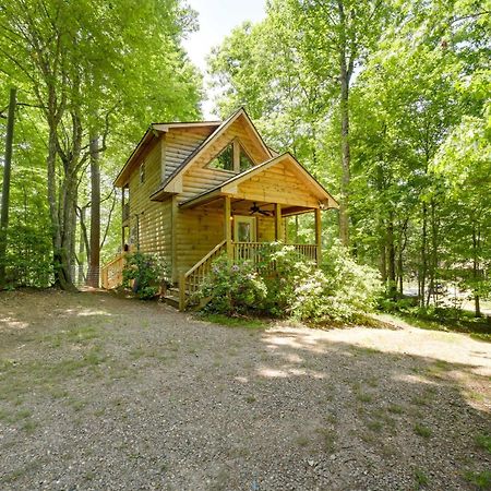 Cozy Whittier Cabin And Yard And Hot Tub, Pets Welcome Buitenkant foto