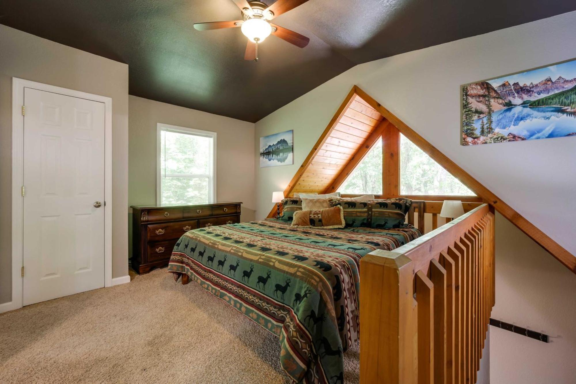 Cozy Whittier Cabin And Yard And Hot Tub, Pets Welcome Buitenkant foto
