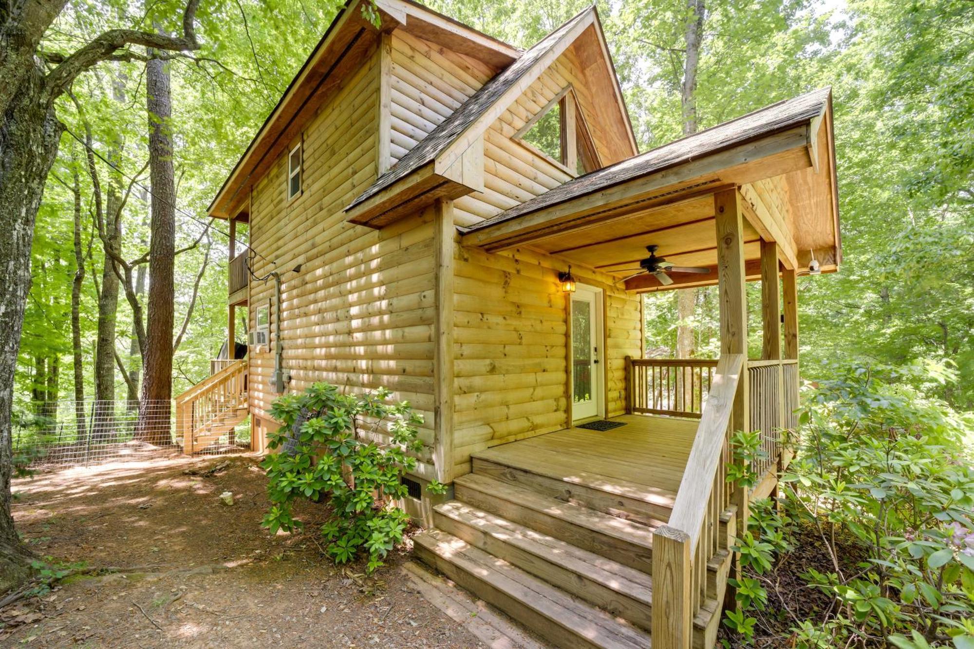 Cozy Whittier Cabin And Yard And Hot Tub, Pets Welcome Buitenkant foto